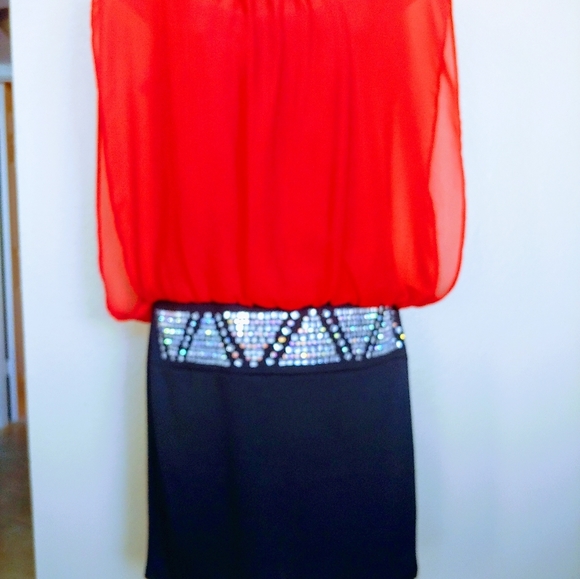 ☀SALE 4 for$20☀              Dressy Red and Black Dress - Picture 1 of 3